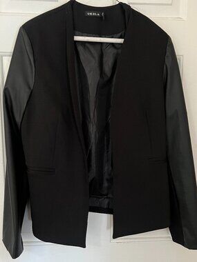 UK2LA, Medium, Black Leather/Cotton Jacket.